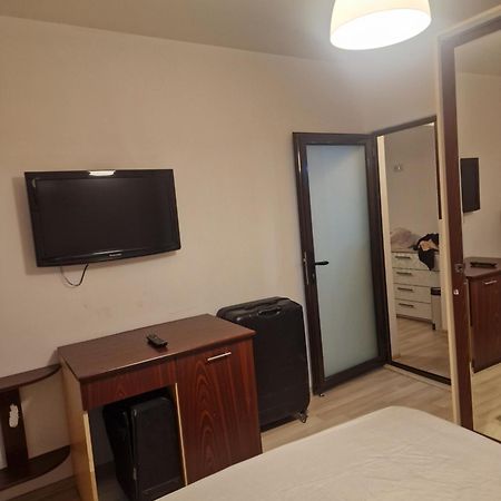 2 Bedrooms Apartment. 갈라치 외부 사진
