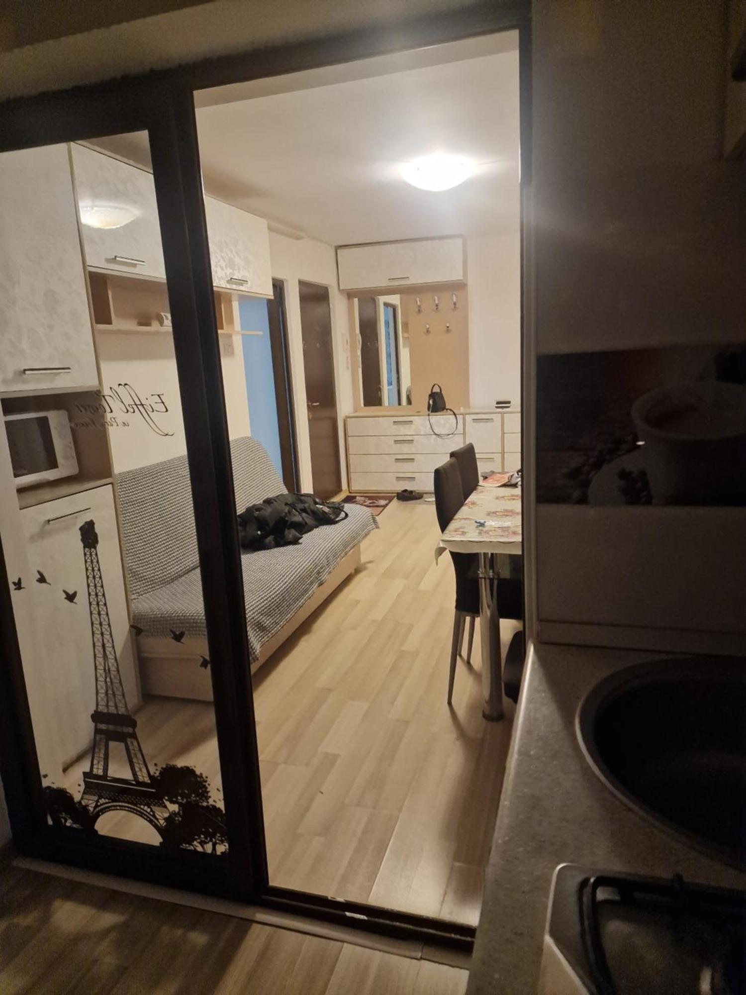 2 Bedrooms Apartment. 갈라치 외부 사진