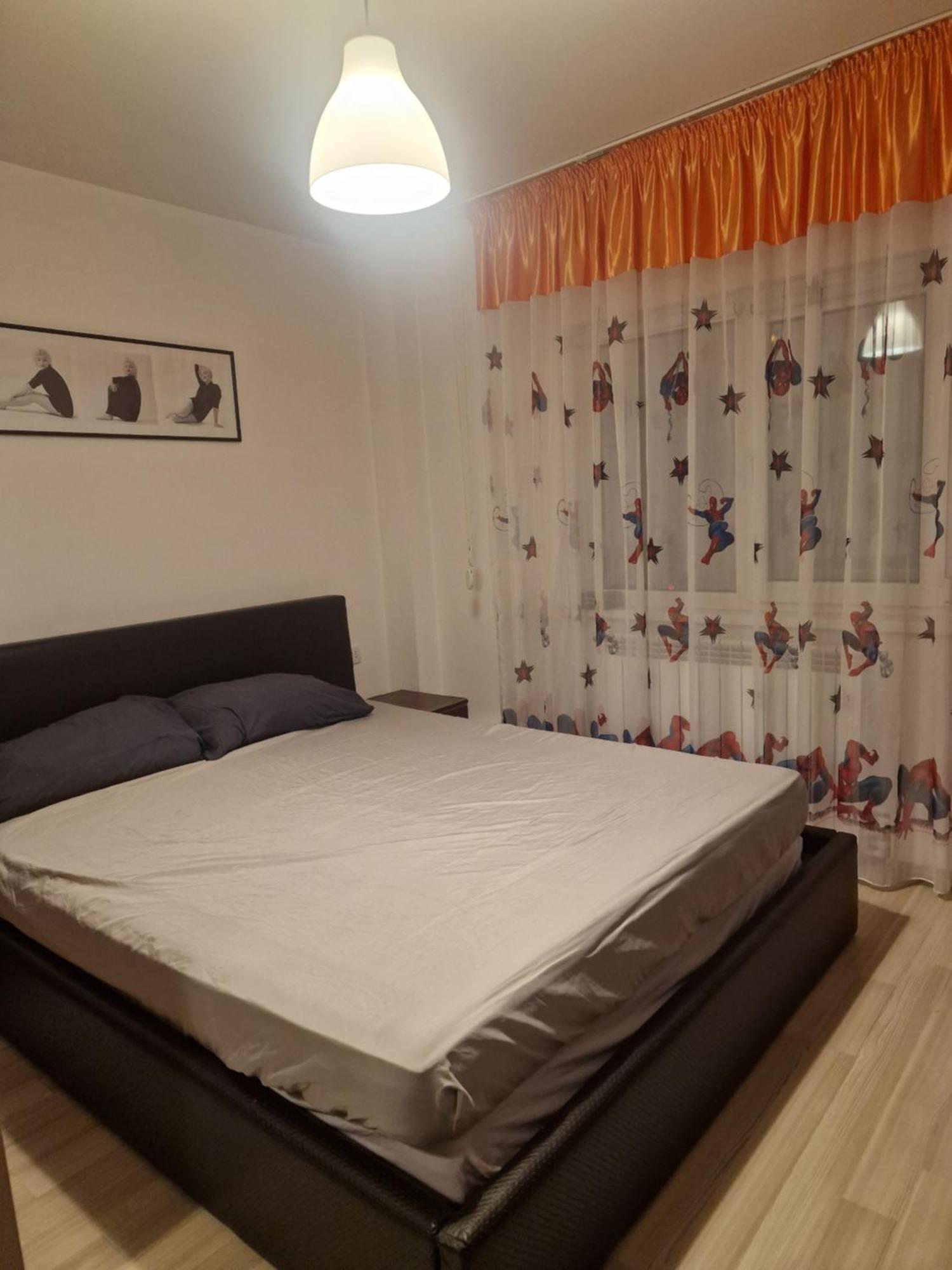 2 Bedrooms Apartment. 갈라치 외부 사진